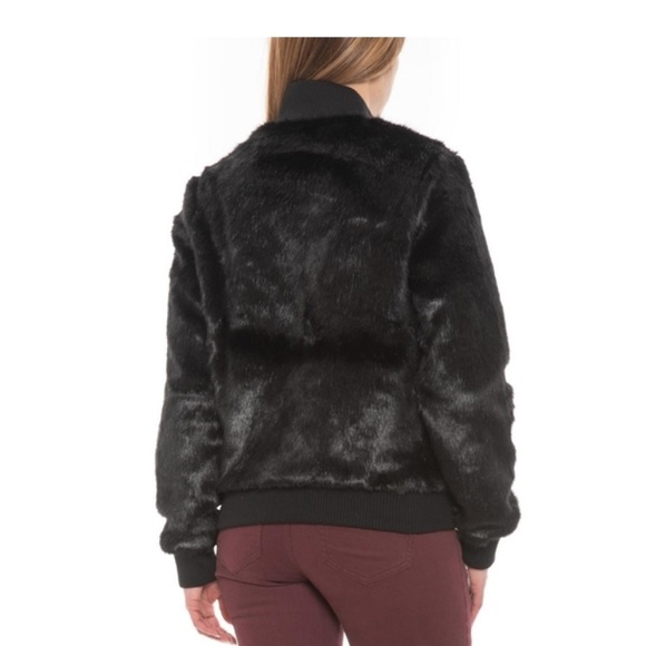 Hunter Faux Fur w/Contrast Placket Bomber Jacket - Picture 4 of 8